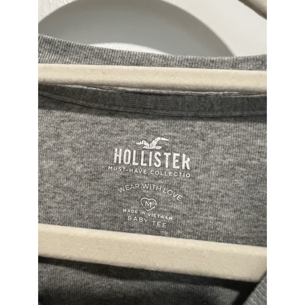 Hollister Cropped Baby Tee Gray Size Medium 100% Cotton Casual - Picture 3 of 5